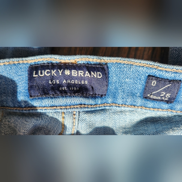 Lucky Brand Jeans - Picture 3 of 4